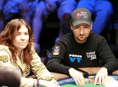 История токсичного соперничества между Даниэлем Негреану и Энни Дюк 3