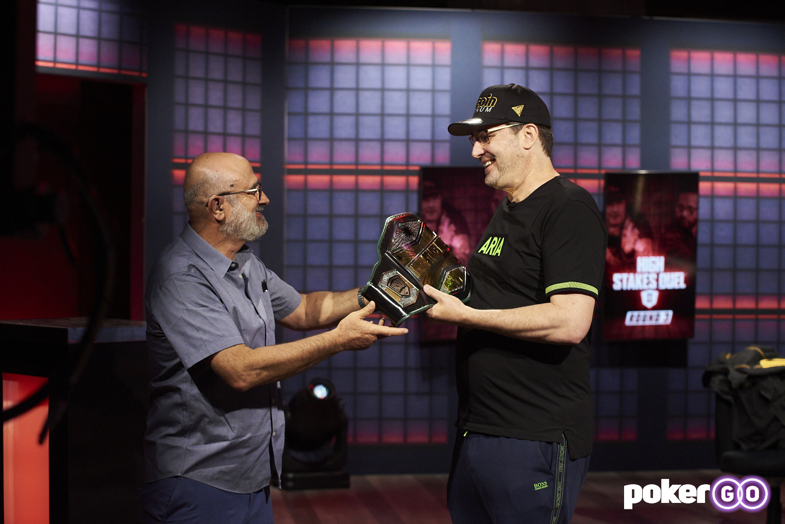 Даниэль Негреану Фил Хельмут